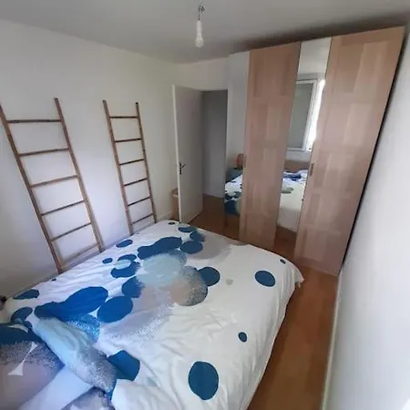 Apartment T5 En Pleine Nature A Viroflay-versailles *